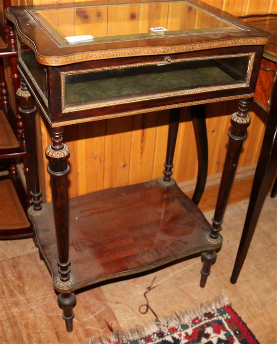 French bijouterie cabinet